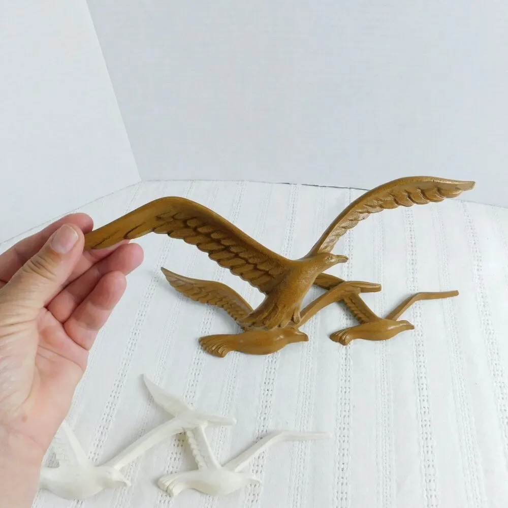Flying Seagulls Homco MCM Lot of 4 Plastic Birds Retro White Brown Gulls Wall